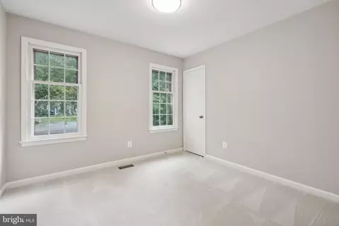 2053 Cobblestone Ln, Reston, VA 20191 photo 16