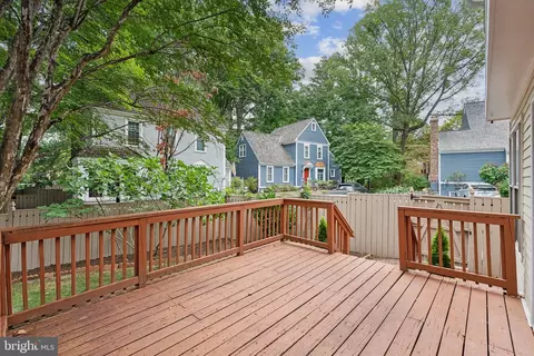 2053 Cobblestone Ln, Reston, VA 20191 photo 24