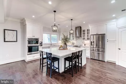 Kitchen - 5303 Landgrave Ln, Springfield, VA 22151 photo 2 of 5