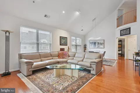 1860 Stratford Park Pl #410, Reston, VA 20190