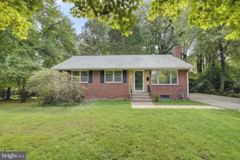 7317 Masonville Dr, Annandale, VA 22003