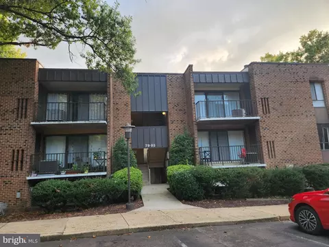 7903 Dassett Ct #103, Annandale, VA 22003