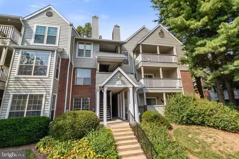 3908 Penderview Dr #606, Fairfax, VA 22033