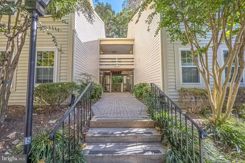 2217 B Lovedale Ln #202A, Reston, VA 20191