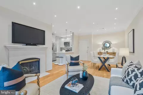 1580 Spring Gate Dr #4310, Mclean, VA 22102 photo 6