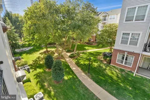 1580 Spring Gate Dr #4310, Mclean, VA 22102 photo 23