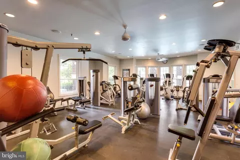 1580 Spring Gate Dr #4310, Mclean, VA 22102 photo 31