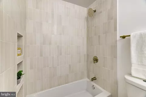 11116 Glade Dr, Reston, VA 20191 photo 27