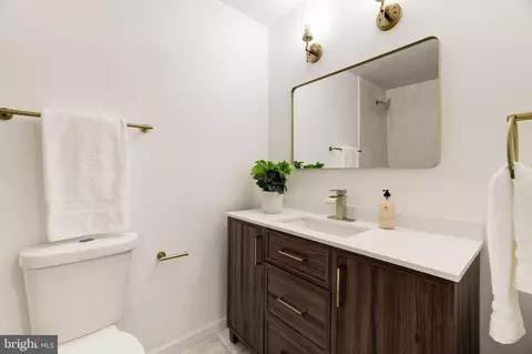 11116 Glade Dr, Reston, VA 20191 photo 26