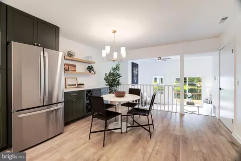 11116 Glade Dr, Reston, VA 20191 photo 10