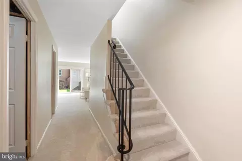 9023 Blarney Stone Dr, Springfield, VA 22152 photo 27