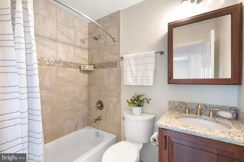 9023 Blarney Stone Dr, Springfield, VA 22152 photo 24