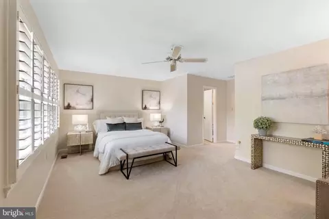 9023 Blarney Stone Dr, Springfield, VA 22152 photo 15
