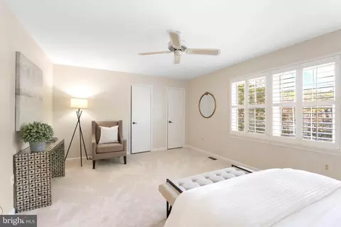 9023 Blarney Stone Dr, Springfield, VA 22152 photo 17