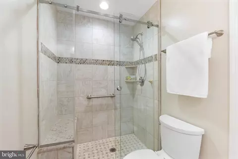 9023 Blarney Stone Dr, Springfield, VA 22152 photo 19