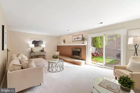 9023 Blarney Stone Dr, Springfield, VA 22152 photo 31