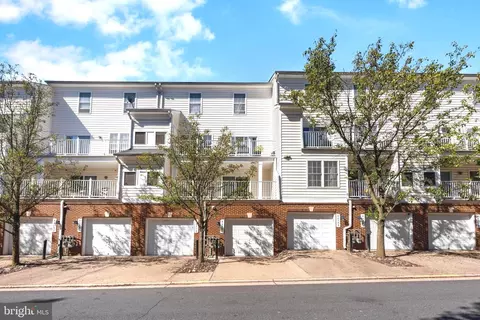 4456 A Beacon Grove Cir #606A, Fairfax, VA 22033