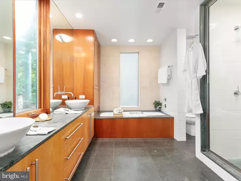 Bath - 5833 Upton St, Mclean, VA 22101 photo 2 of 7