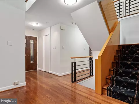 Entry Way - 5833 Upton St, Mclean, VA 22101 photo 6 of 9