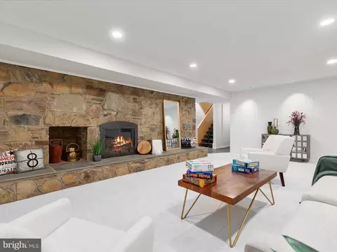 Living - 5833 Upton St, Mclean, VA 22101 photo 8 of 8