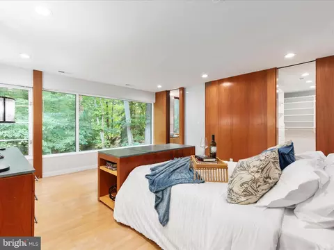 Bedroom - 5833 Upton St, Mclean, VA 22101 photo 1 of 4
