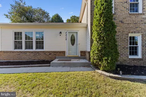 Exterior - 7312 Langsford Ct, Springfield, VA 22153 photo 6 of 12