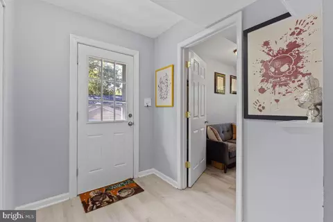 Entry Way - 7312 Langsford Ct, Springfield, VA 22153 photo 7 of 7