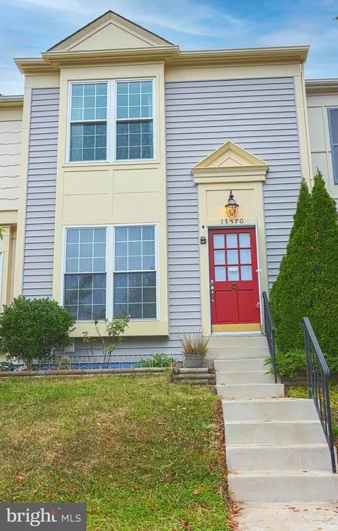 13570 Highland Mews Ct, Herndon, VA 20171
