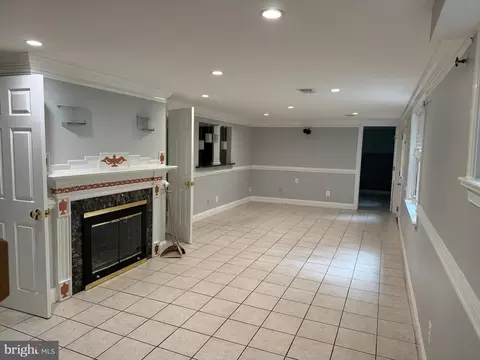 Living - 7113 Catlett St, Springfield, VA 22151 photo 2 of 2