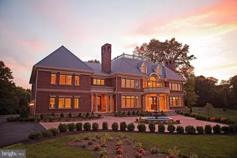 8611 Georgetown Pike, Mclean, VA 22102