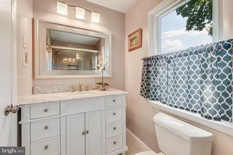 Bath - 13555 Tabscott Dr, Chantilly, VA 20151 photo 6 of 8