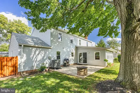 Exterior - 13555 Tabscott Dr, Chantilly, VA 20151 photo 6 of 17