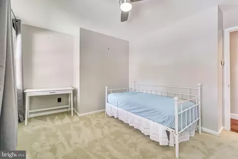 Bedroom - 13555 Tabscott Dr, Chantilly, VA 20151 photo 5 of 9