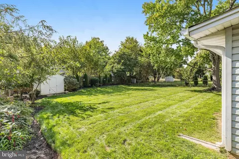 Exterior - 13555 Tabscott Dr, Chantilly, VA 20151 photo 12 of 17