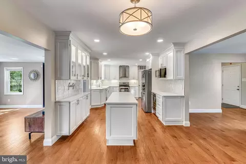Kitchen - 13555 Tabscott Dr, Chantilly, VA 20151 photo 1 of 9