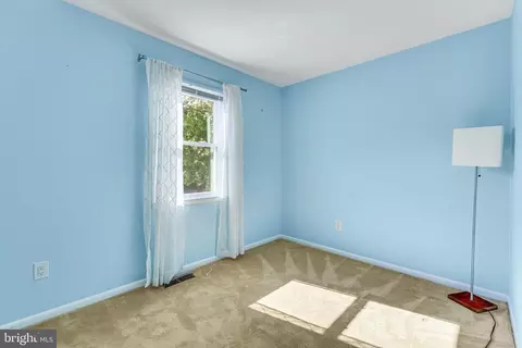 Bedroom - 13555 Tabscott Dr, Chantilly, VA 20151 photo 9 of 9