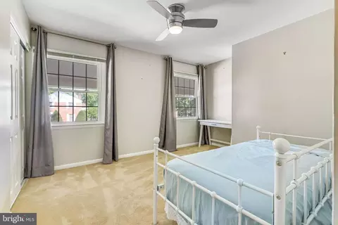 Bedroom - 13555 Tabscott Dr, Chantilly, VA 20151 photo 4 of 9