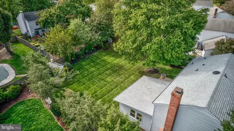 View/Area - 13555 Tabscott Dr, Chantilly, VA 20151 photo 13 of 17