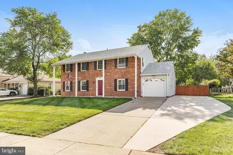 Exterior - 13555 Tabscott Dr, Chantilly, VA 20151 photo 3 of 17