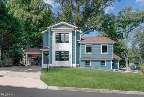 4408 Alta Vista Dr, Fairfax, VA 22030