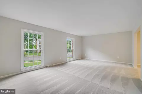 8921 Peoria Ct, Springfield, VA 22153 photo 9