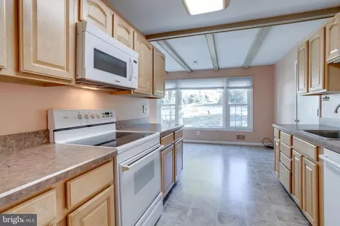 7916 Delozier Ct, Springfield, VA 22153 photo 10