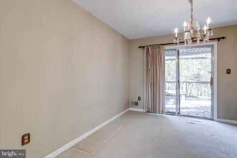 7916 Delozier Ct, Springfield, VA 22153 photo 9