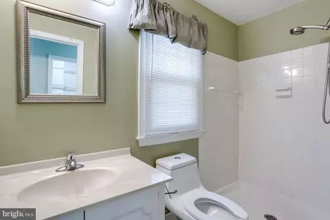 7916 Delozier Ct, Springfield, VA 22153 photo 18