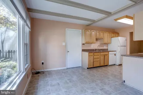 7916 Delozier Ct, Springfield, VA 22153 photo 12