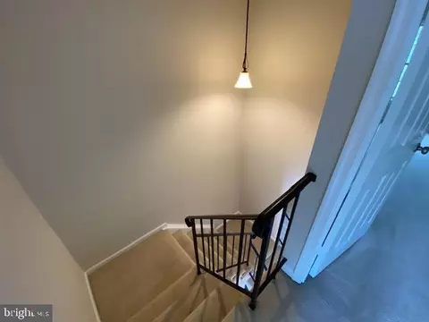 6608 Green Ash Ct, Springfield, VA 22152 photo 13