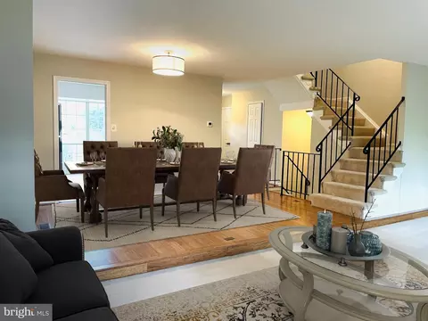 6608 Green Ash Ct, Springfield, VA 22152 photo 10