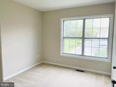 6608 Green Ash Ct, Springfield, VA 22152 photo 16