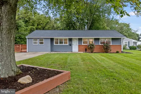 4200 Keswick Rd, Alexandria, VA 22309