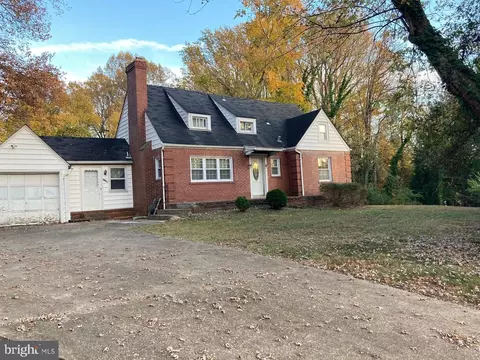 3133 Prosperity Ave, Fairfax, VA 22031